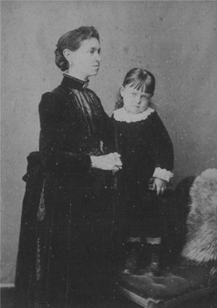 Lucy Kemp aged about 3 with her mother, Lizzie